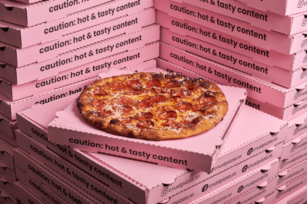 32CM PEPPERONI HOT HONEY